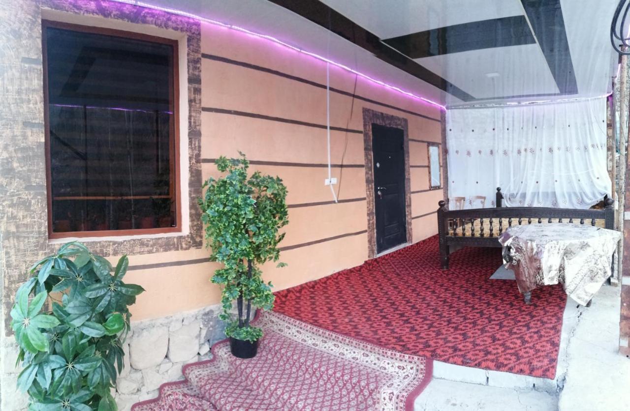 Cottage house Chimgan Екстериор снимка